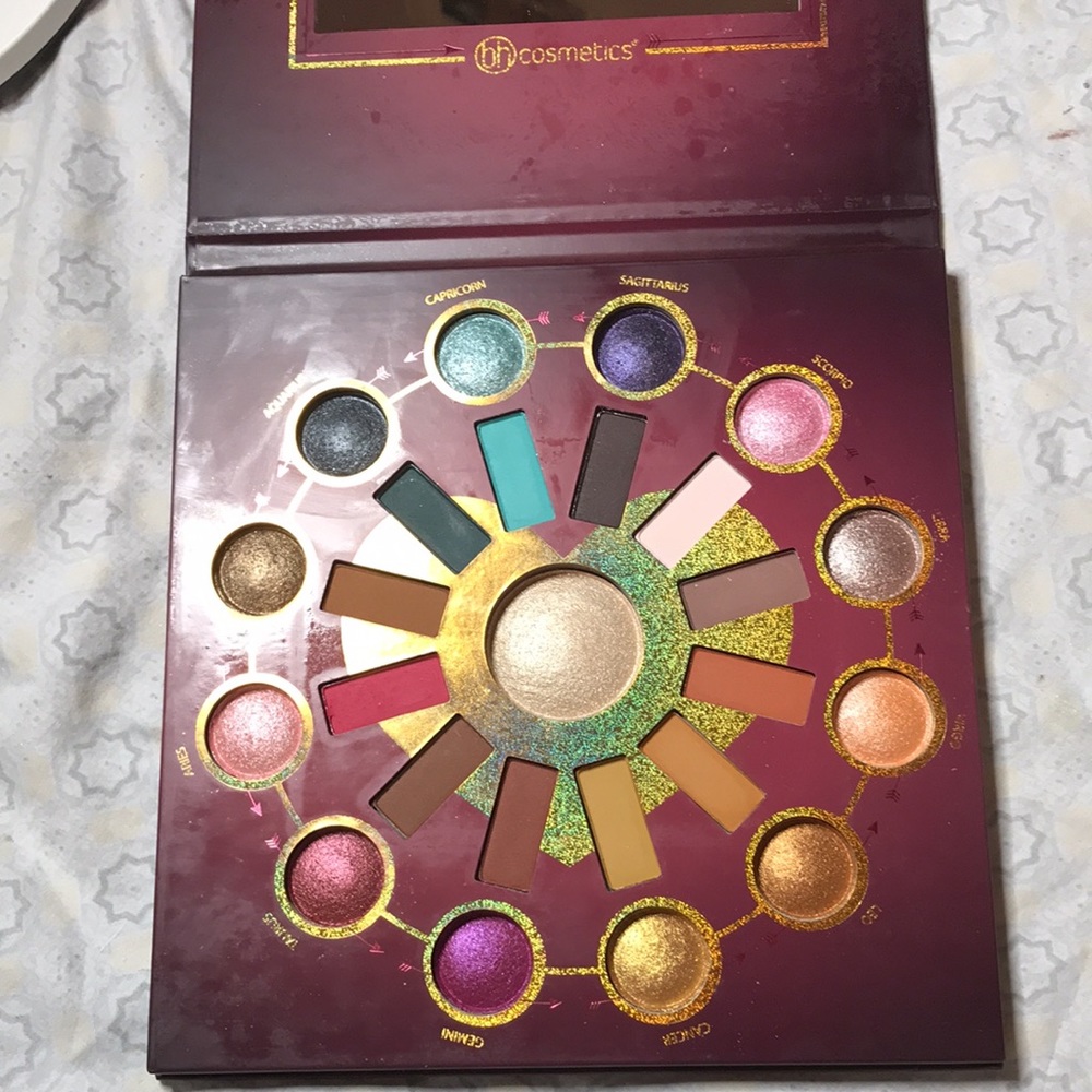 BH Cosmetics ZODIAC Love Signs palette